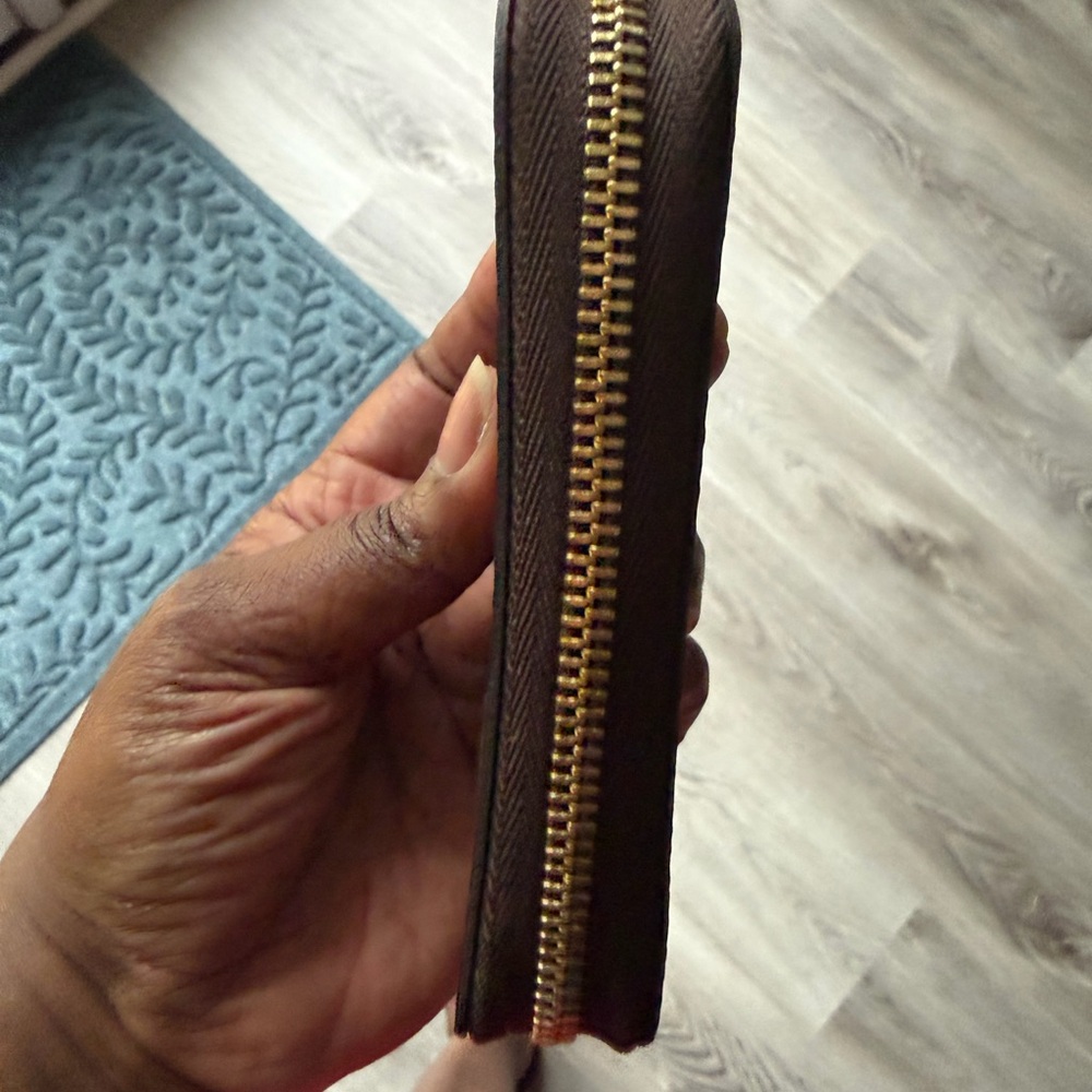 Louis Vuitton Brown Monogram Zip Card & Key Pouch - Picture 3 of 11